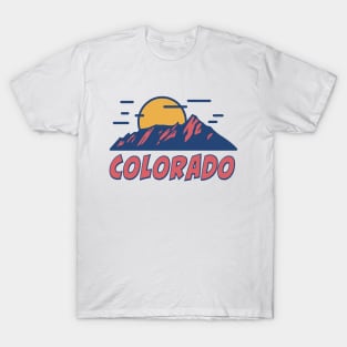 Colorado Boulder Mountains Retro Vintage Design T-Shirt